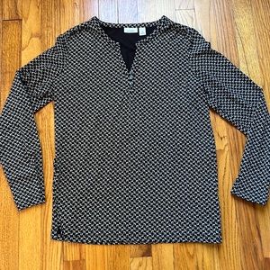 L.L. Bean black and white print shirt. Size medium in EUC